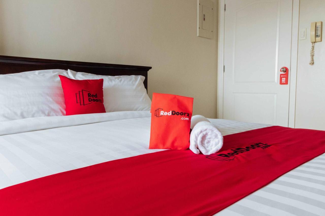 Reddoorz Plus Near Capitol Commons Pasig City Exteriör bild