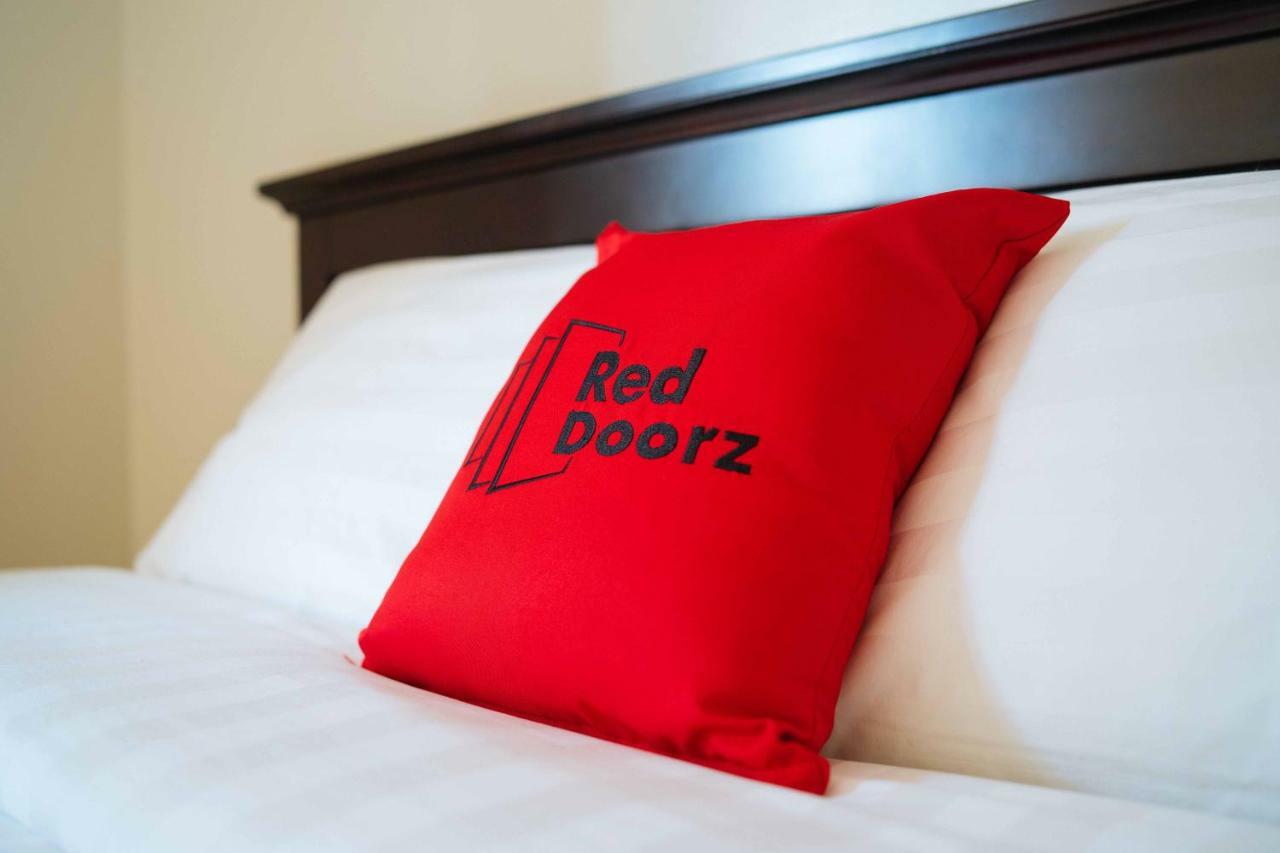 Reddoorz Plus Near Capitol Commons Pasig City Exteriör bild